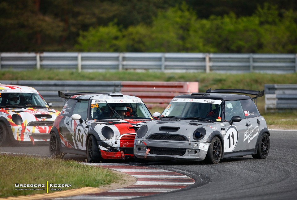 1. runda Wyścigowych Samochodowych Mistrzostw Polski 2022 - Fot. Grzegorz Kozera