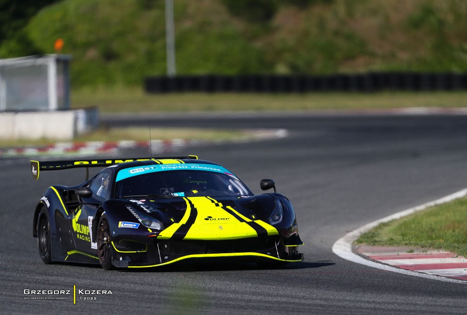 Trening przed 3. i 4. rundą Wyścigowych Samochodowych Mistrzostw Polski - Fot. Grzegorz Kozera