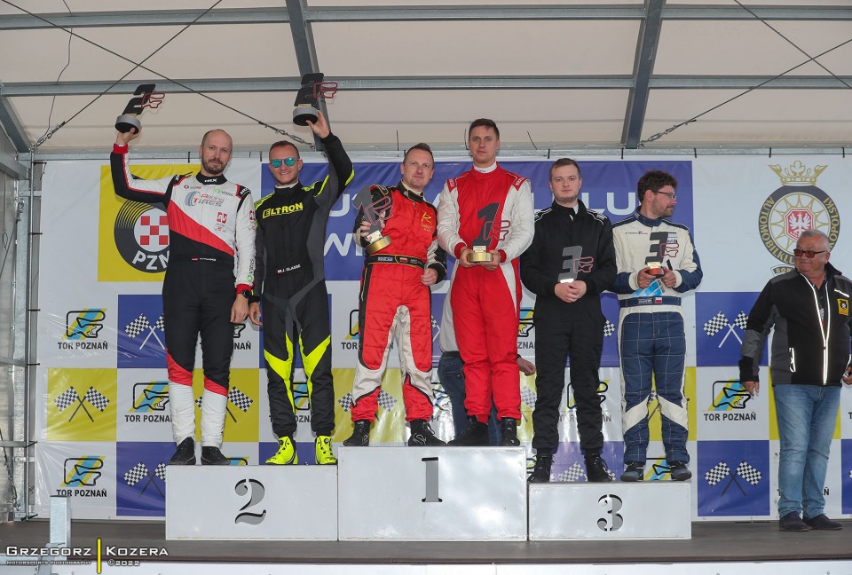 5. i 6. runda Wyścigowych Samochodowych Mistrzostw Polski 2022 - Fot. Grzegorz Kozera