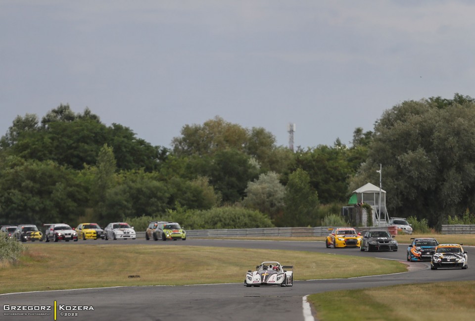 5. i 6. runda Wyścigowych Samochodowych Mistrzostw Polski 2022 - Fot. Grzegorz Kozera