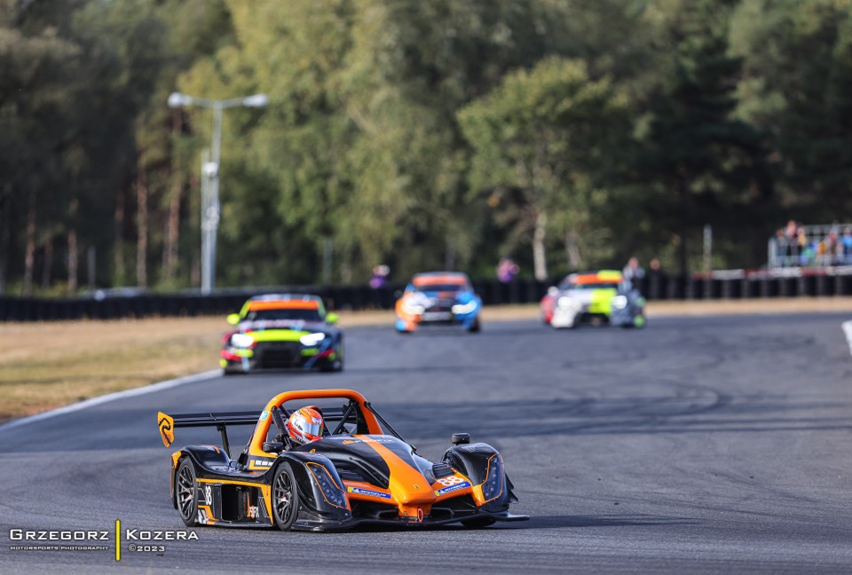 9. i 10. runda Wyścigowych Samochodowych Mistrzostw Polski 2023 - Fot. Grzegorz Kozera